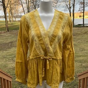 RD+ Koko boho faux wrap and lace blouse M-L